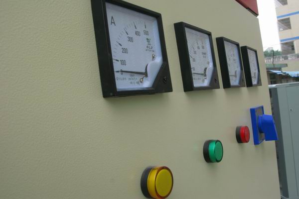 四更镇配电箱-3683讲讲配电箱的操作和检修步